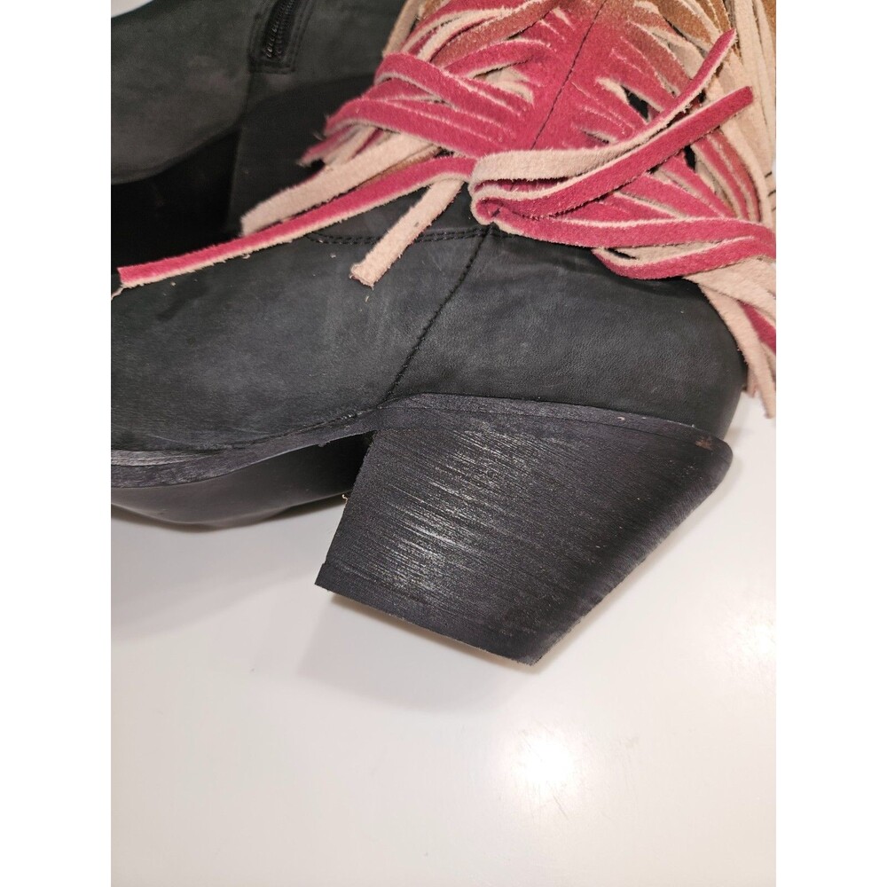 Dingo Fringe Boots - Picture 4 of 11